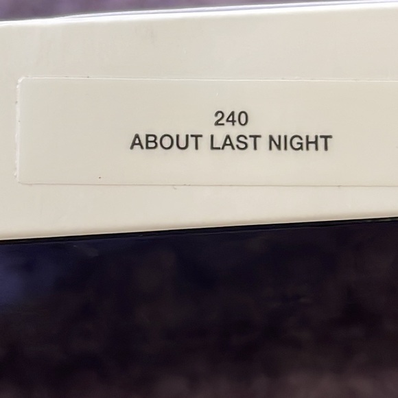 Marc Jacobs Beauty About Last Night (240) Eyeshadow Palette - Picture 3 of 7